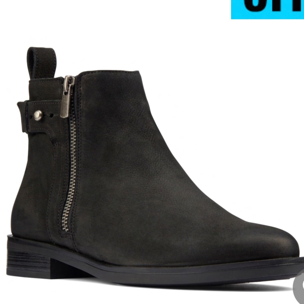 CLARKS Memi Lo Black Nubuck